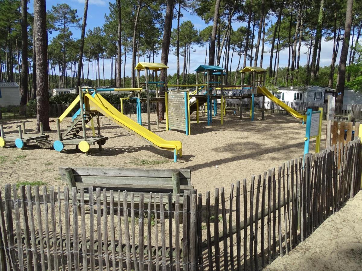 Escape Mobilhome Aux Dunes De Contis Saint-Julien-en-Born Kültér fotó